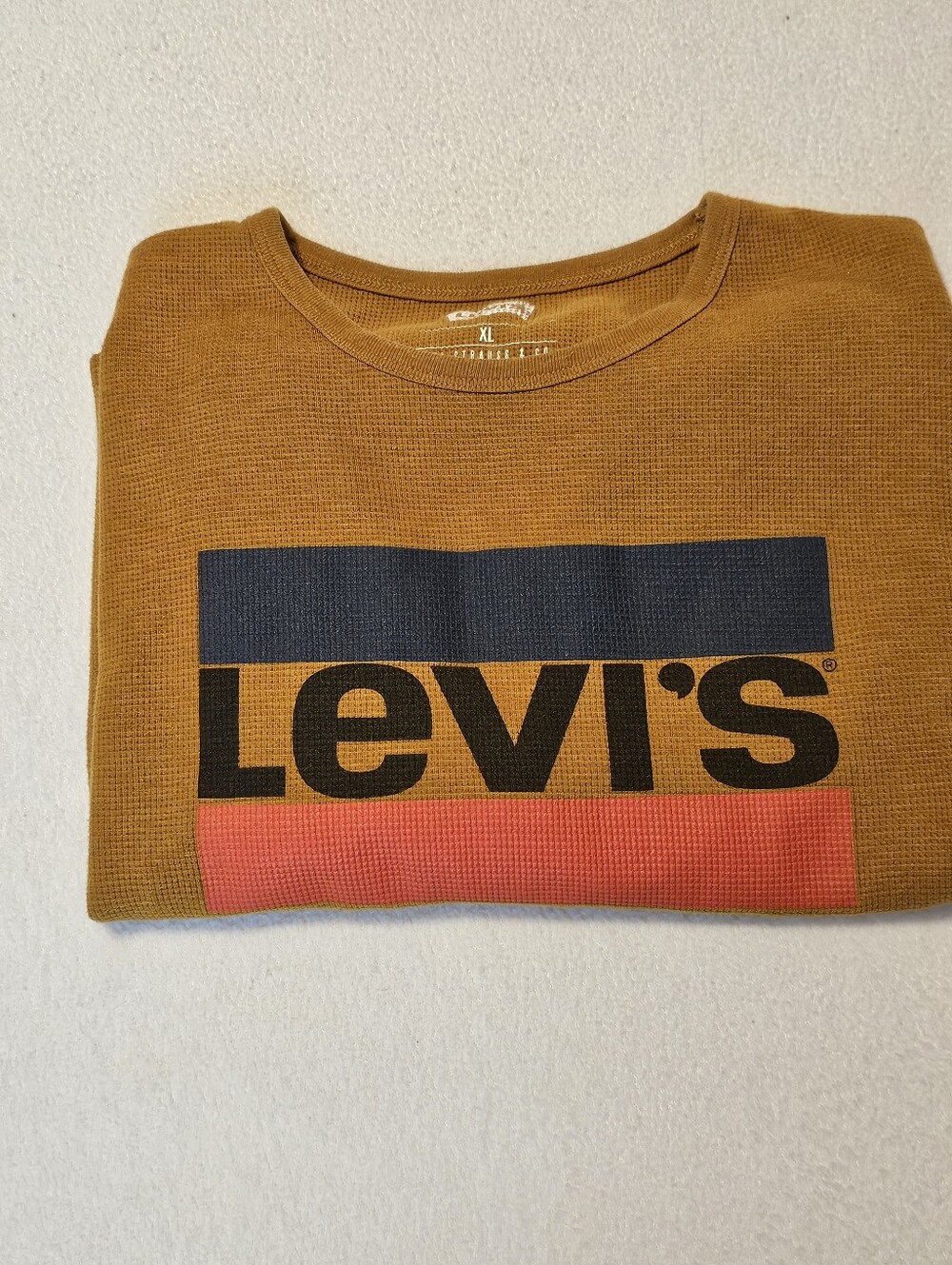 Levis Mens Thermal Shirt XL Mustard Gold Waffle Knit Long Sleeve Block Logo